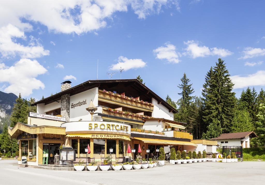 Raffl'S Hotel Лойташ Екстериор снимка